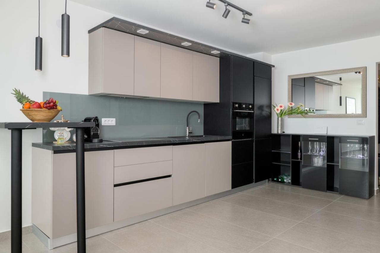 Liberty Hill Apartment Labin  Exterior photo